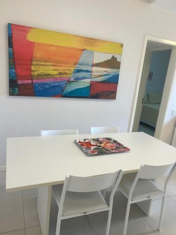 Lindo Apto No Barrabela, Todo Equipado, Com Arcondicionados Split Novos No Quarto E Na Sala, Limpissimo, Cheiroso, Novinho, Condominio Em Frente A Praia, Com Piscina Aquecida, Sauna, Quadra, Academia, Lavanderia, Salao De Beleza, Restaurantes, Mercad Rio de Janeiro Dış mekan fotoğraf