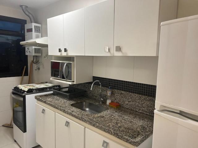 Lindo Apto No Barrabela, Todo Equipado, Com Arcondicionados Split Novos No Quarto E Na Sala, Limpissimo, Cheiroso, Novinho, Condominio Em Frente A Praia, Com Piscina Aquecida, Sauna, Quadra, Academia, Lavanderia, Salao De Beleza, Restaurantes, Mercad Rio de Janeiro Dış mekan fotoğraf